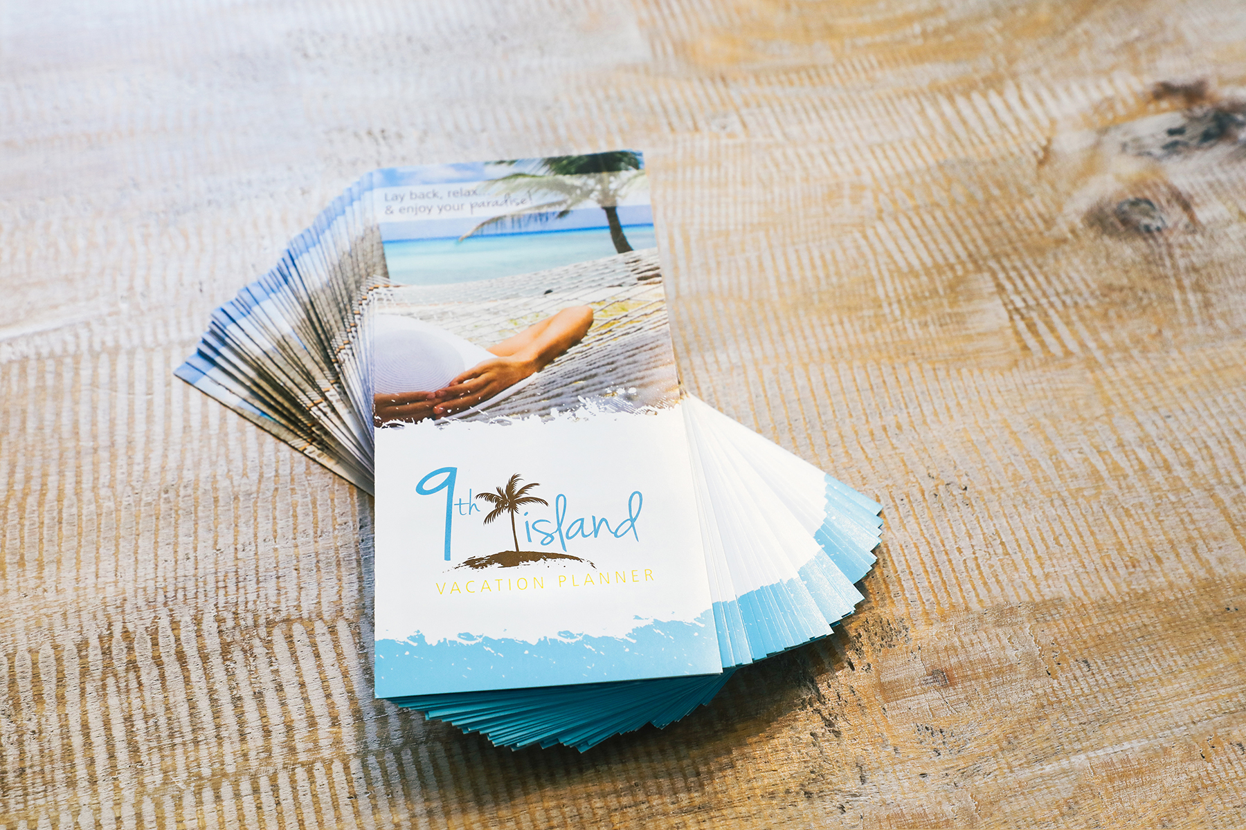 100LB Gloss Book Brochure and Flyer with AQ Coating Primoprint