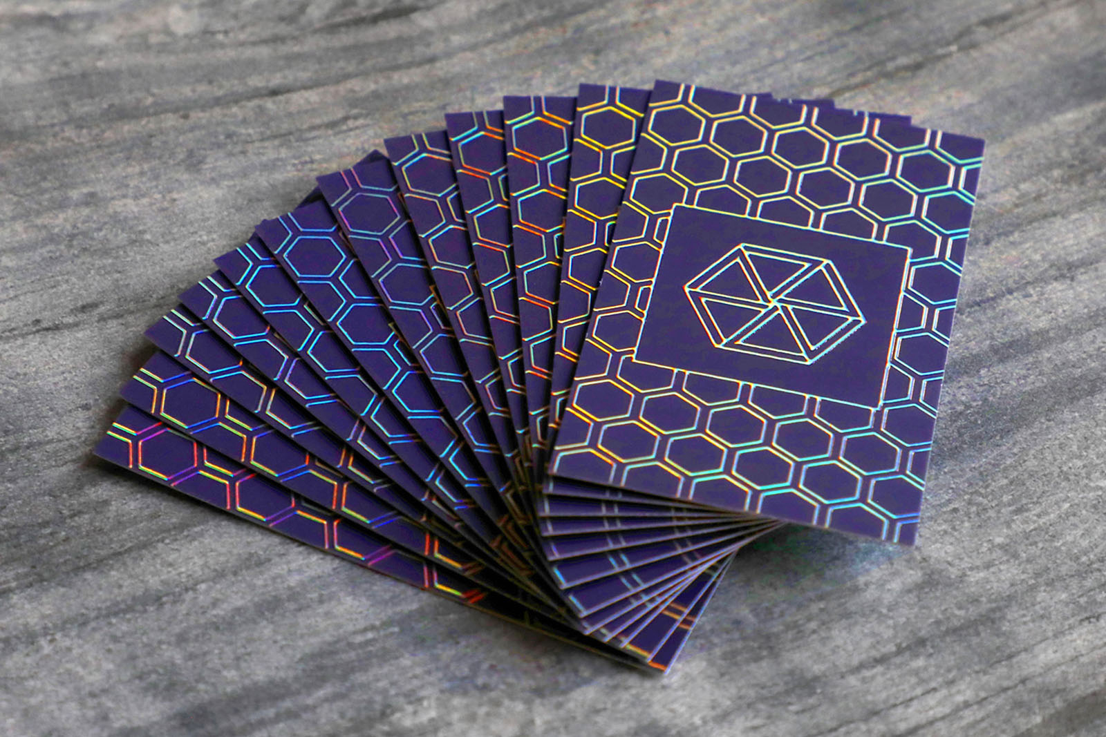 holographic-foil-business-cards-primoprint